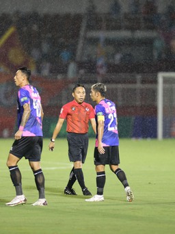 Kết quả Sài Gòn FC 1-1 CLB Bình Định, V-League 2022: Sai lầm của trọng tài
