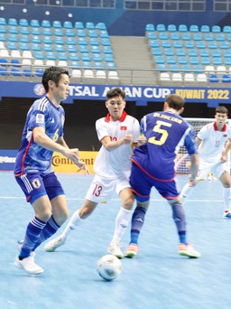 VCK futsal châu Á: Thua Nhật Bản 0-2, tuyển Việt Nam gặp Iran ở tứ kết