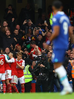 Kết quả Chelsea 0-1 Arsenal, Premier League: Gabriel Magalhaes đưa 'Pháo thủ' trở lại đỉnh bảng
