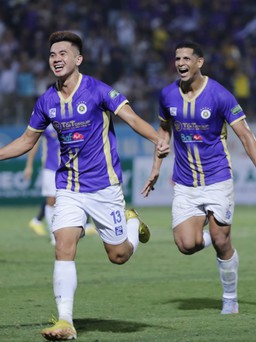 Kết quả Hà Nội FC 2-0 CLB Hà Tĩnh, V-League 2022: Đăng quang trước 1 vòng đấu