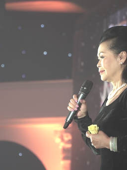 Khánh Ly lần đầu tiên hát Diễm xưa bằng tiếng Nhật tại Việt Nam