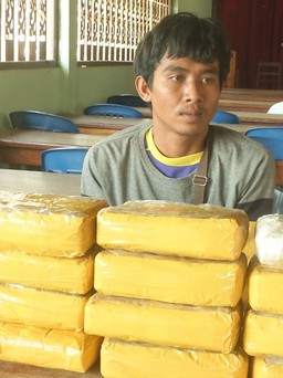 Chặn 94.000 viên ma túy tổng hợp đang trên đường vào Việt Nam