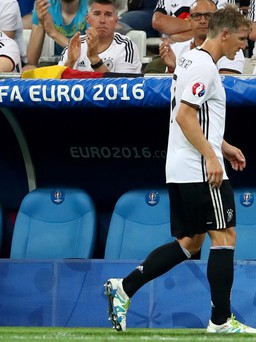 Schweinsteiger chia tay tuyển Đức trong cay đắng