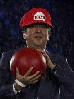 Thủ tướng Nhật hóa thân thành 'Mario' trong lễ bế mạc Olympic 2016