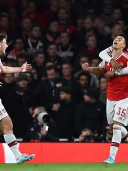 Europa League: Arsenal toàn thắng, M.U bị cầm hòa