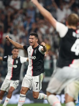 Juventus đánh bại Napoli trong cuộc đua tỷ số kịch tính