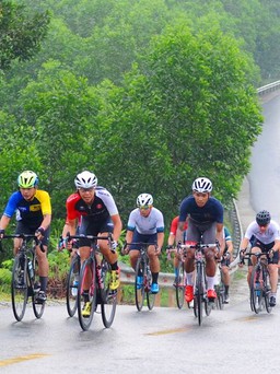 Kết thúc giải Coupe De Hue 2019, một cua rơ Thái Lan 73 tuổi gặp nạn