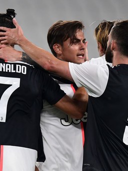 Kết quả Serie A: Juventus vẫn “xuôi gió” dù Ronaldo chỉ biết ghi bàn trên chấm 11m