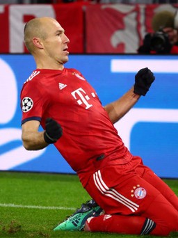 “Đôi chân pha lê” Arjen Robben bất ngờ quyết định trở lại sân cỏ