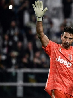 Quyết định rời Juventus, ‘Người nhện’ Buffon chưa muốn bỏ cuộc chơi ở tuổi 43
