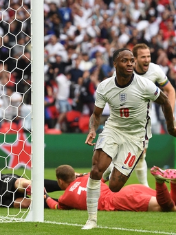 Sterling, từ ‘kẻ bị ghét’ trở thành người hùng của tuyển Anh tại EURO 2020
