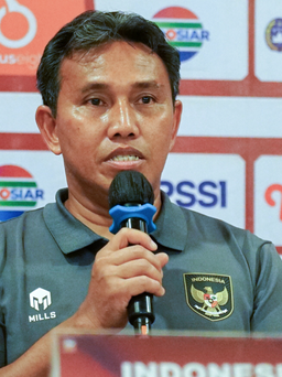 HLV tuyển U.16 Indonesia xin lỗi Việt Nam trước bán kết giải Đông Nam Á