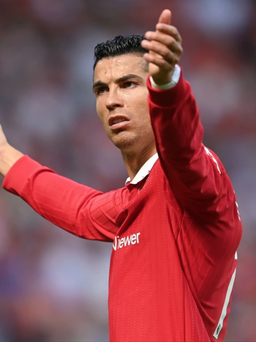 Các cầu thủ M.U muốn Ronaldo giải quyết nhanh việc ra đi