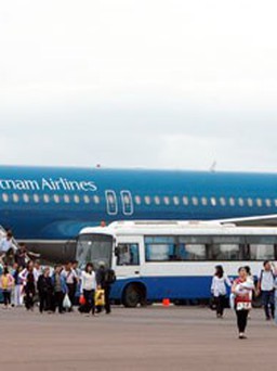Tắc đường và quá tải, Vietnam Airlines khuyến nghị khách đến trước 3 tiếng