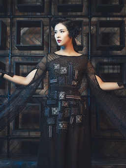 Hoa hậu Ngọc Hân bay bổng trong trang phục cô gái H’Mông