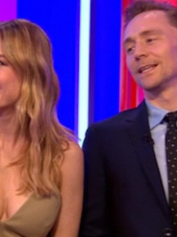Brie Larson khiến mạng xã hội Anh 'nổi sóng' vì mặc áo hở ngực lên truyền hình