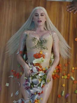 Katy Perry hé lộ thông điệp nữ quyền đằng sau MV Bon Appétit