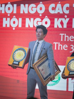 Ảo thuật gia Nguyễn Phương lập cú đúp giải thưởng thế giới