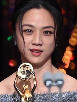 Thang Duy thắng giải Ảnh hậu Rồng Xanh 2022