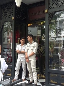 Kiểm tra 2 cửa hàng Khaisilk tại TP.HCM