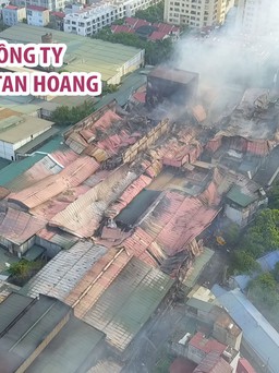 [FLYCAM] Công ty bóng đèn phích nước Rạng Đông tan hoang sau hỏa hoạn