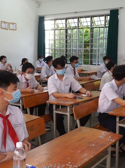 Thí sinh ở Đà Nẵng thi tuyển sinh lớp 10 trong điều kiện phòng dịch Covid-19 nghiêm ngặt