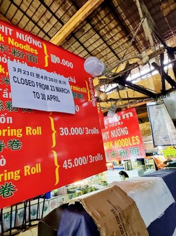 Chợ Bến Thành bên trong thế nào sau 'lệnh' đóng cửa quán xá, nhà hàng?