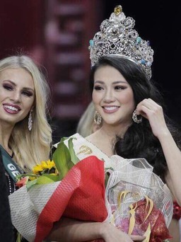Phương Khánh chia sẻ sau khi đăng quang 'Miss Earth': 'Đây là một giấc mơ'