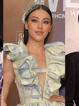 Tiểu Vy diện váy ngắn đọ dáng với Phương Khánh, Ngọc Trinh