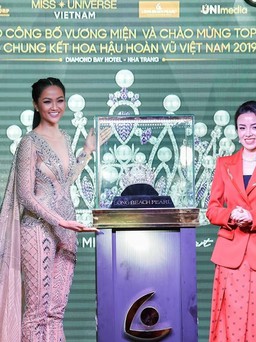 H'Hen Niê gợi cảm công bố vương miện Hoa hậu Hoàn vũ Việt Nam 2019