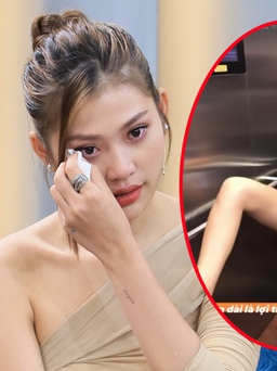Dùng chân bấm thang máy, người mẫu Chúng Huyền Thanh bị 'ném đá' dữ dội