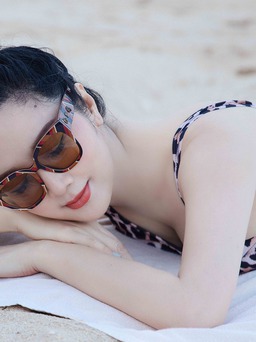 Hoa hậu Giáng My diện bikini khoe dáng ở tuổi U50