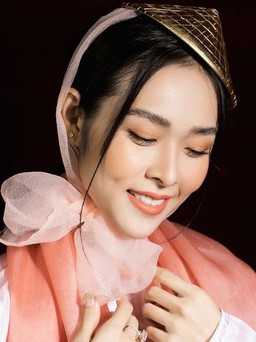 Diệp Bảo Ngọc mở màn 'Vietnam Junior Fashion Week'