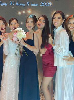 Tiểu Vy nhường hoa cưới của Tường San cho Hoa hậu Đỗ Mỹ Linh