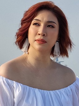 Pha Lê trầm cảm sau sinh, vừa đón con gái đã hay tin mẹ chồng ung thư