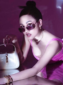 Emily Hồng Nhung khoe nhan sắc xinh đẹp và hình thể nóng bỏng