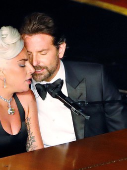 Lady Gaga và Bradley Cooper ‘phim giả tình thật’?
