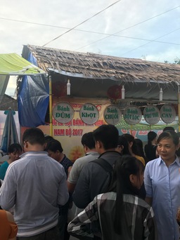 Ăn cả trăm loại bánh dân gian Việt ở lễ hội này