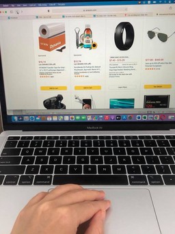 Siết thuế với các giao dịch xuyên biên giới, chợ điện tử
