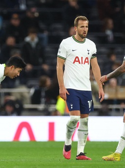 Tottenham lỡ cơ hội vào tốp 4 Ngoại hạng Anh