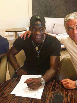 Chính thức: Mario Balotelli ký hợp đồng mới với Nice