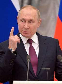Tổng thống Putin hứa chuyển đủ khí đốt, xem xét trao đổi tù binh với Ukraine