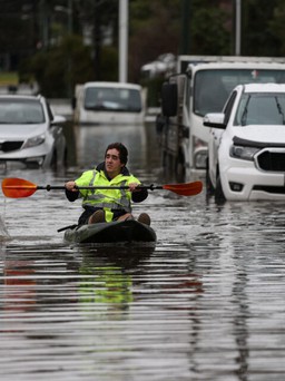 Sydney lo ngập nặng cuối tuần khi lượng mưa lớn kỷ lục 164 năm