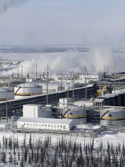 Phương Tây bắt đầu siết giá mua bán dầu Nga