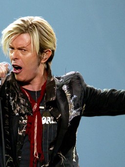 Cố nghệ sĩ David Bowie thắng lớn tại ‘Grammy nước Anh’