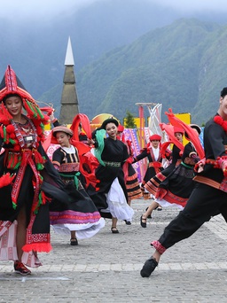 Cuối tuần lên Sa Pa đắm chìm trong Festival ‘Tinh hoa Tây Bắc’