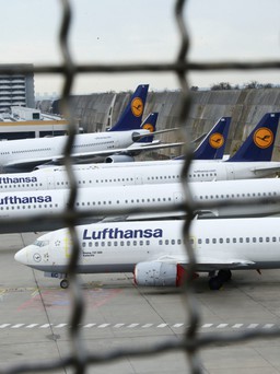 Hơn 2.600 chuyến bay bị hủy vì nhân viên hãng hàng không đình công