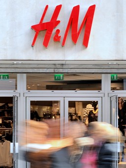 H&M cố bán hàng tồn kho 4 tỉ USD trong mùa hạ giá