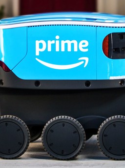 Amazon tung robot giao hàng tự lái mới