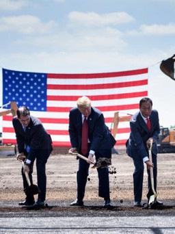Foxconn quyết mở nhà máy tại Mỹ vì Tổng thống Donald Trump